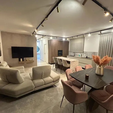 Luciana Villa Umag